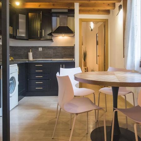 Madera Y Piedra - Apartamentos Aloha توليدو المظهر الخارجي الصورة